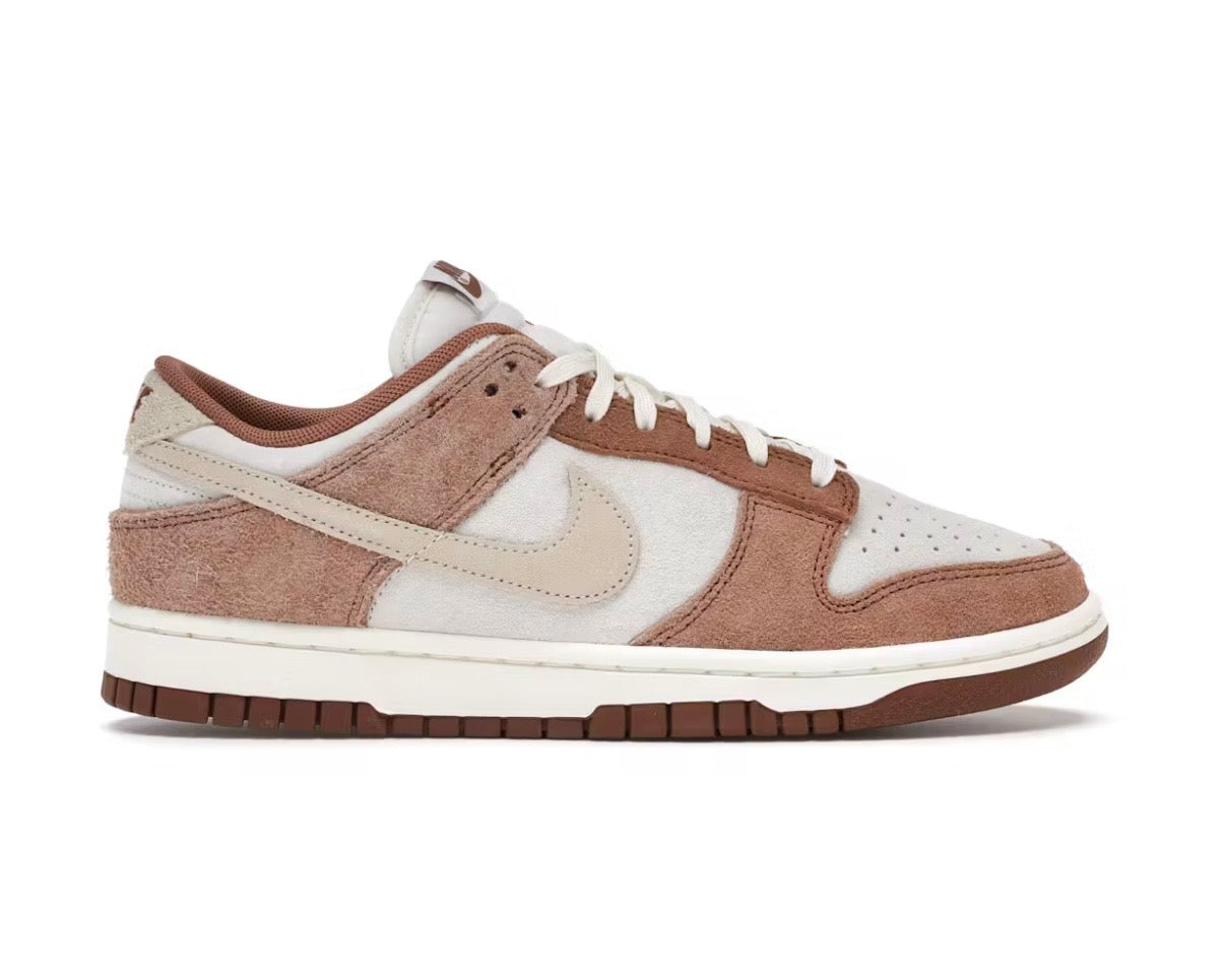 Nike Dunk Low Medium Curry